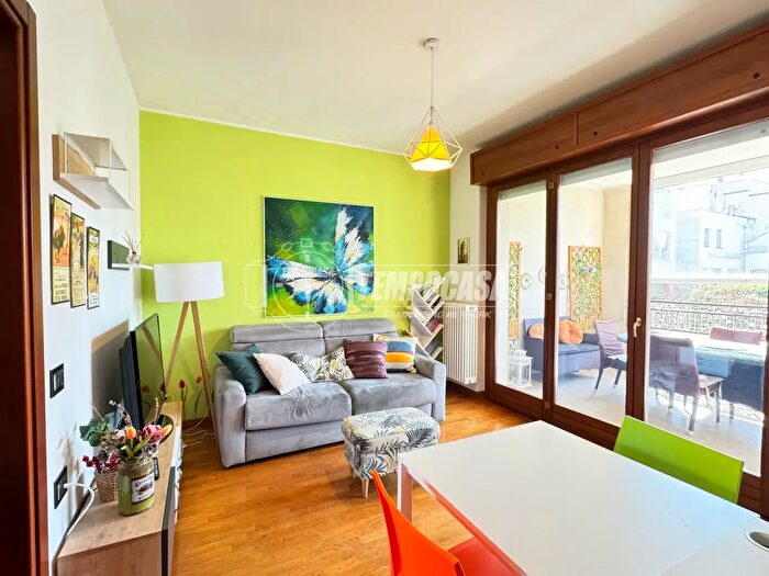 Appartamento bilocale in vendita in Via Brunico, Milano