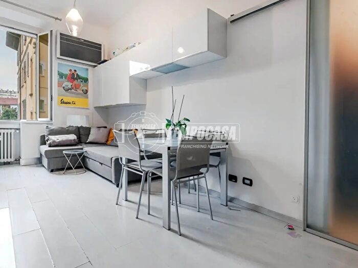Appartamento bilocale in vendita in Via Carlo Farini, Milano