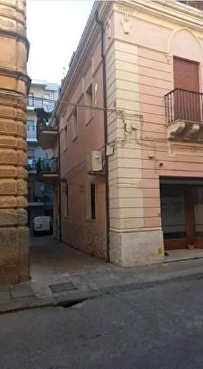 Appartamento con 5 locali in vendita in Via Guglielmo Oberdan, Palmi