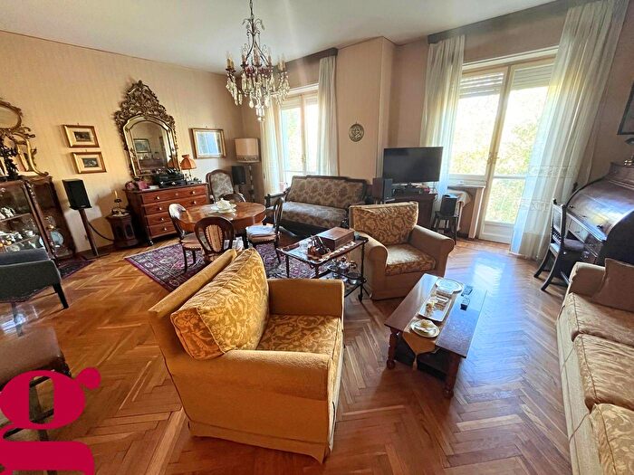 Appartamento con 5 locali in vendita in Corso Agnelli, Torino