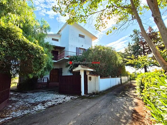 Casa con 5 locali in vendita in Via Leone XIII, Foggia