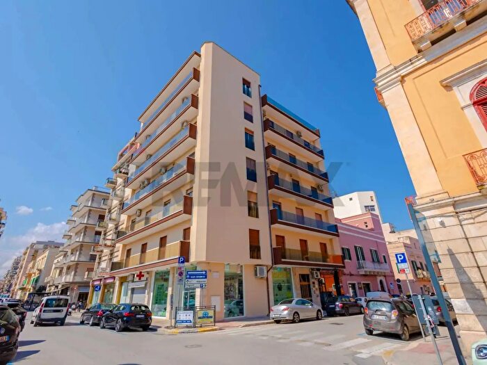 Appartamento quadrilocale in vendita in Via Muzio Sforza, Monopoli