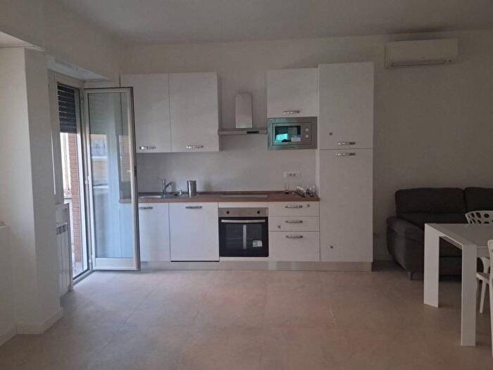 Appartamento trilocale in affitto in Piazza Pio XI, Gregorio VII Piccolomini, Roma