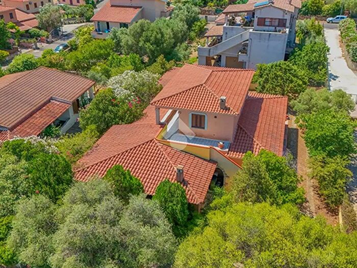Appartamento quadrilocale in vendita in Via Monte Rosa, San Teodoro