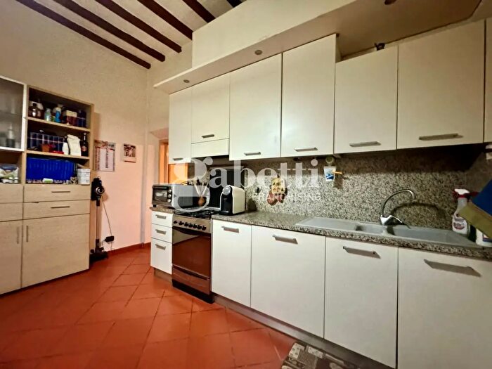 Appartamento trilocale in vendita in Via della Repubblica, Impruneta