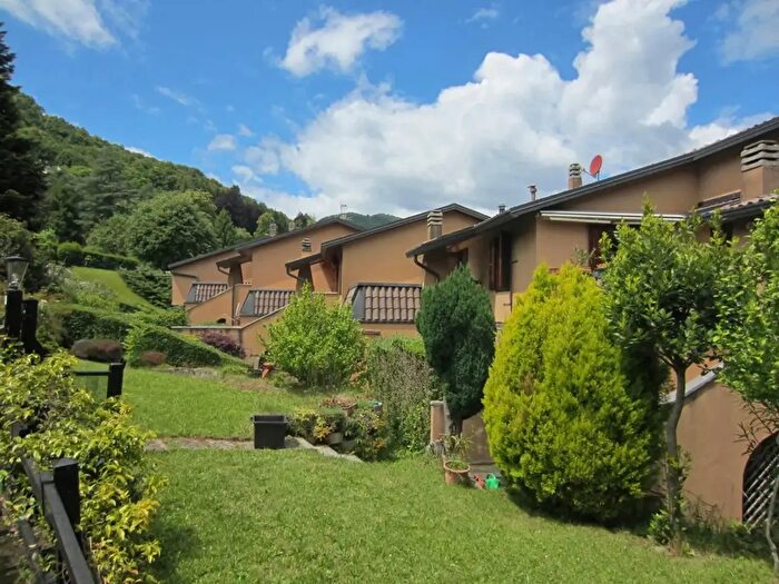 Appartamento trilocale in vendita in Via Boffalora, Bellagio