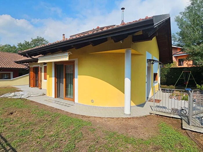 Casa quadrilocale in vendita in Cantalupa