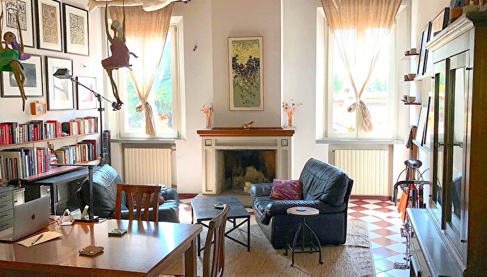 Appartamento bilocale in vendita in Via dAzeglio, Bologna