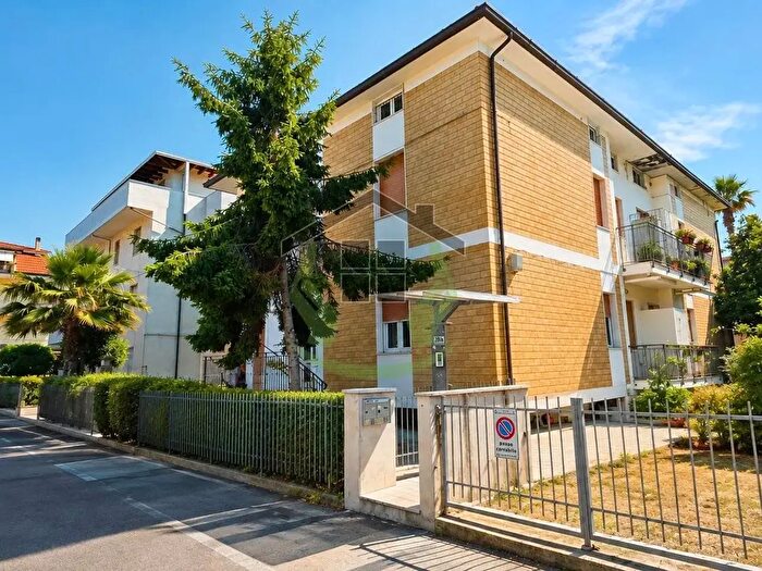 Appartamento quadrilocale in vendita in Via Colonna, San Benedetto Del Tronto