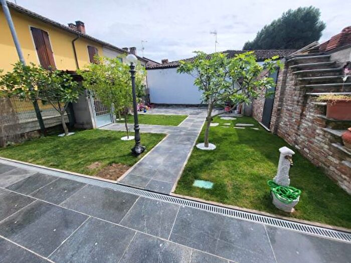 Casa trilocale in vendita in Vico Furiosi, Linarolo