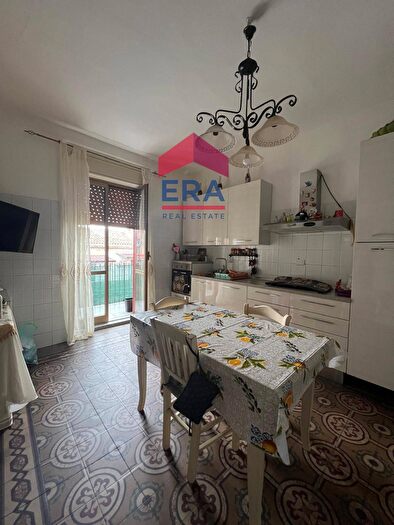 Casa con 5 locali in vendita in Via Zia Lisa, Catania