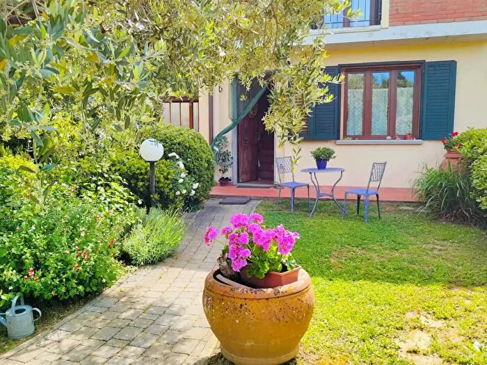 Casa quadrilocale in vendita in Serravalle Pistoiese