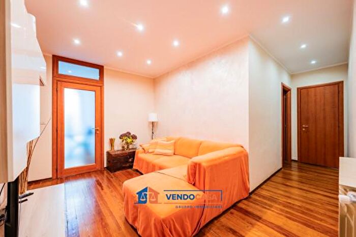 Appartamento trilocale in vendita in Via Dronero, Cuneo
