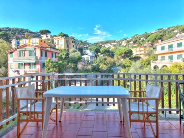 Appartamento trilocale in affitto in Via Fioria, Rapallo