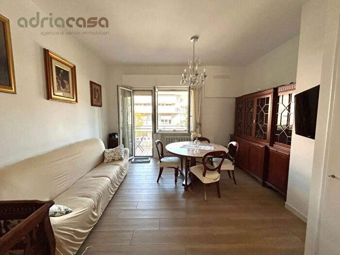 Appartamento quadrilocale in vendita in Viale Emilia, Riccione