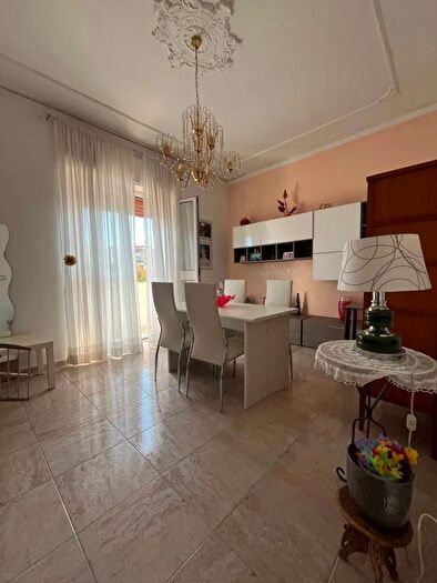 Appartamento quadrilocale in vendita in Via SantAloe, Vibo Valentia