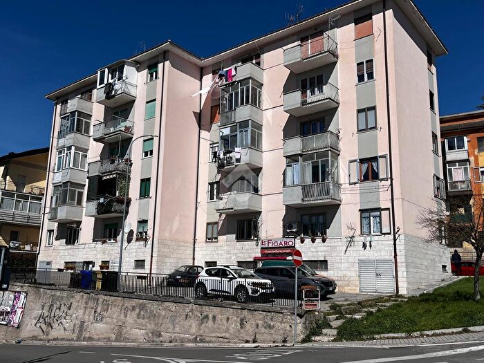 Appartamento trilocale in vendita in Via Janfolla, Potenza