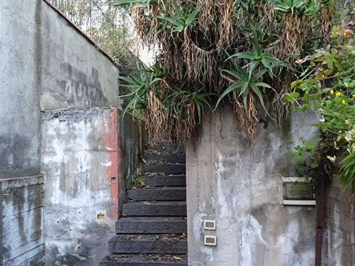 Casa con 8 locali in vendita in Via Monte Grappa, Belpasso