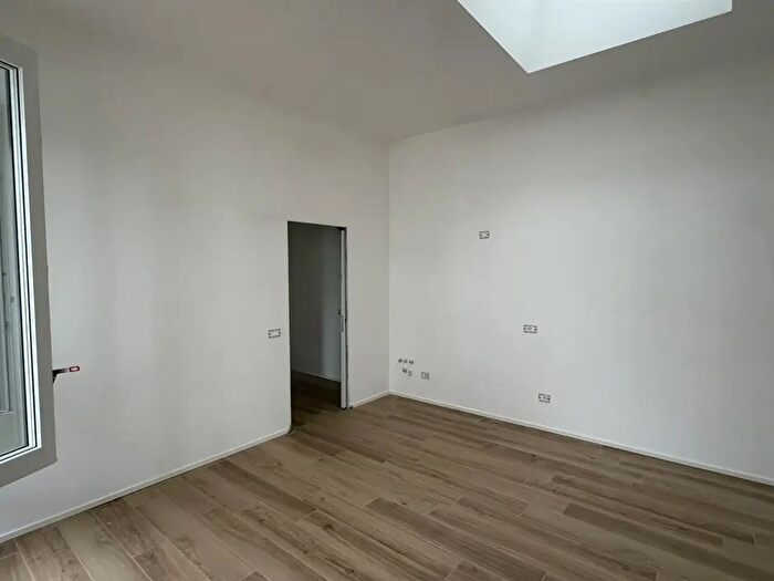 Appartamento bilocale in vendita in Via delle Rose, Milano