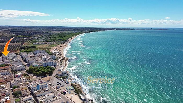 Casa con 14 locali in vendita in Via delle Perle, Gallipoli