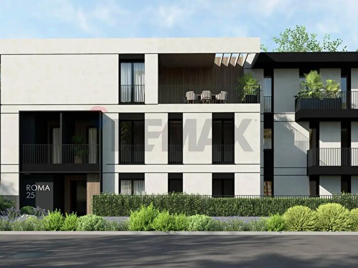 Appartamento quadrilocale in vendita in Via Roma, Treviolo