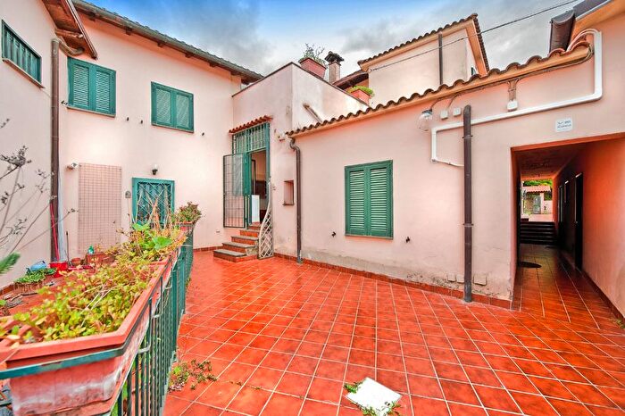 Appartamento con 5 locali in vendita in Via Focicchia, Rocca Di Papa