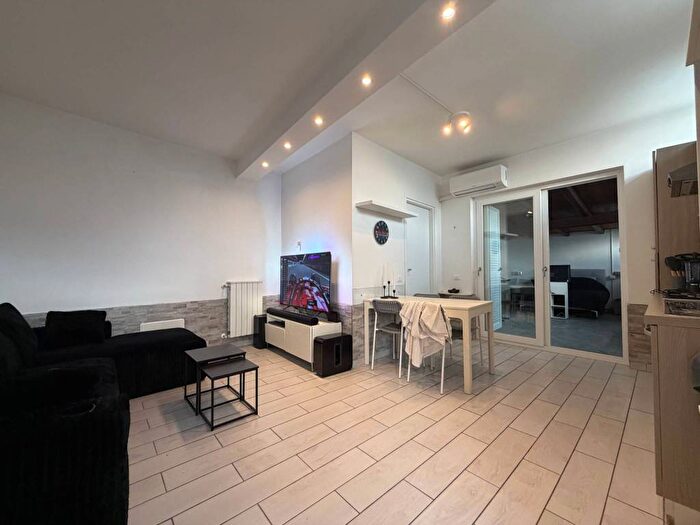 Appartamento bilocale in affitto in Stradone SantAnastasio, Villaggio Giornalisti Poggio, Anzio