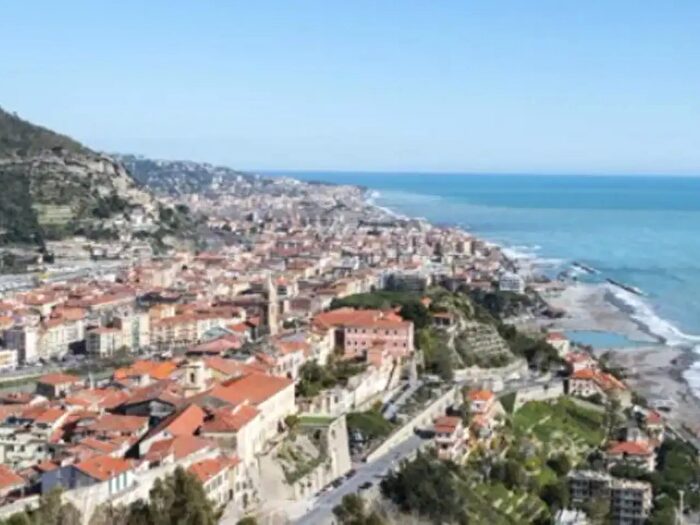 Appartamento bilocale in vendita in Via Nervia, Ventimiglia