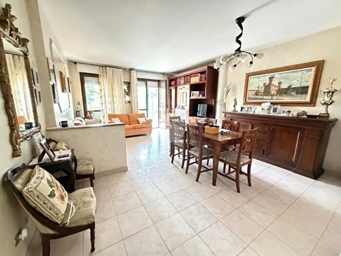 Appartamento trilocale in vendita in Via Saorgio, Torino