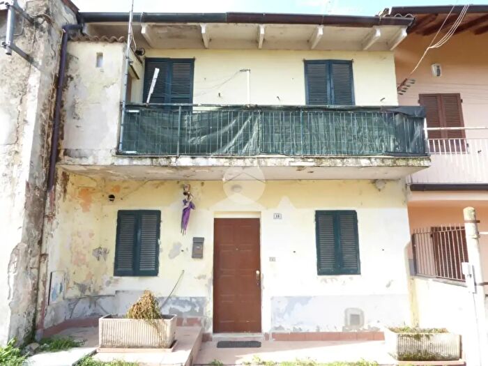 Casa trilocale in vendita in Via del Castello, Portalbera