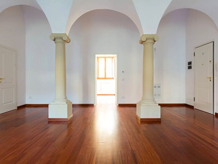 Appartamento con 5 locali in affitto in Via Nazario Sauro, Centro Storico, Bologna