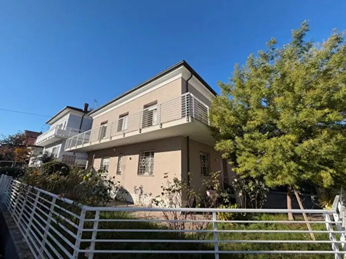 Appartamento con 5 locali in vendita in Viale Niccolò Tommaseo, Riccione