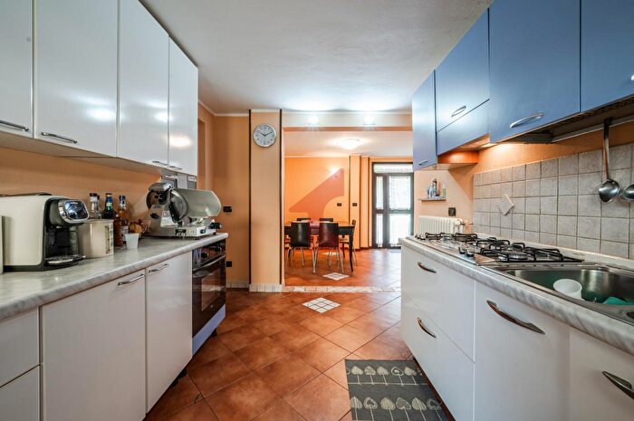 Casa con 5 locali in vendita in Via Brigate Garibaldi, Fontevivo