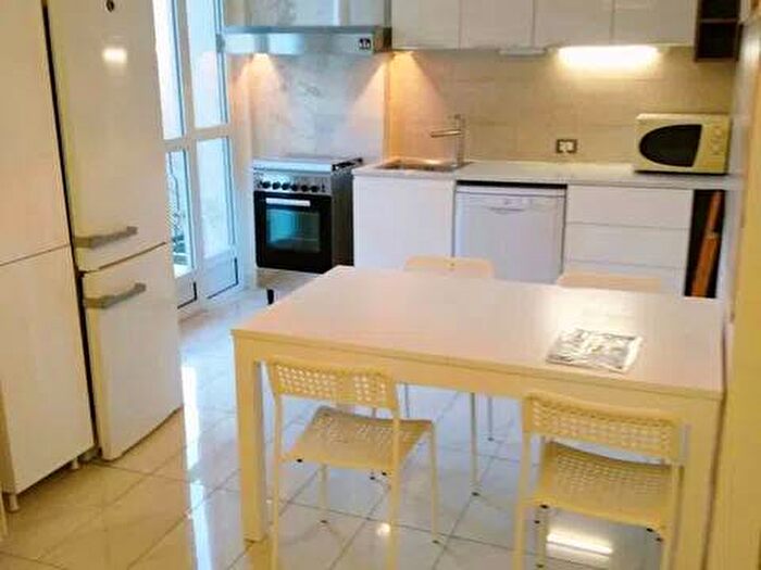 Appartamento quadrilocale in affitto in Via Luigi Marchino A, Centro, Casale Monferrato
