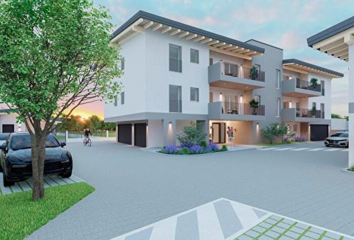 Appartamento quadrilocale in vendita in Via Cortina, Cordenons