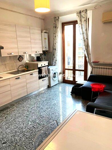 Appartamento trilocale in affitto in Via Custodi Pietro, Milano