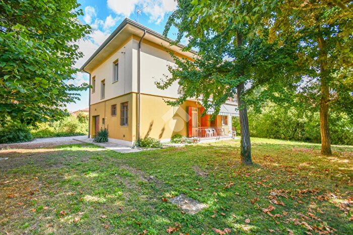Casa con 5 locali in vendita in Via Giacomo Matteotti, Poggio Renatico
