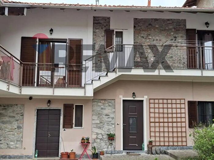 Casa con 5 locali in vendita in Via Glisente, Castelletto Sopra Ticino