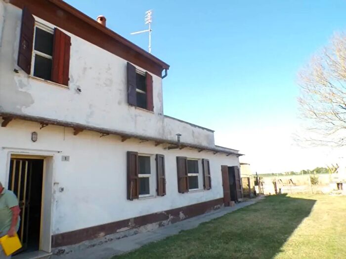 Casa quadrilocale in vendita in Via Biancolina, Fiscaglia