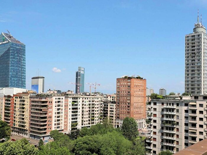 Appartamento con 5 locali in affitto in Piazza della Repubblica, Repubblica, Milano