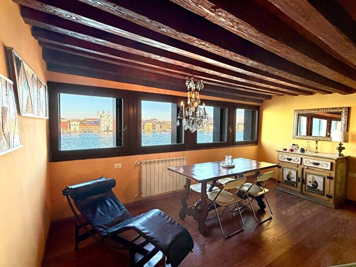 Appartamento quadrilocale in affitto in Giudecca, Redentore Palanca, Venezia