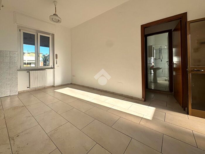 Appartamento bilocale in vendita in Via Trieste, Rescaldina