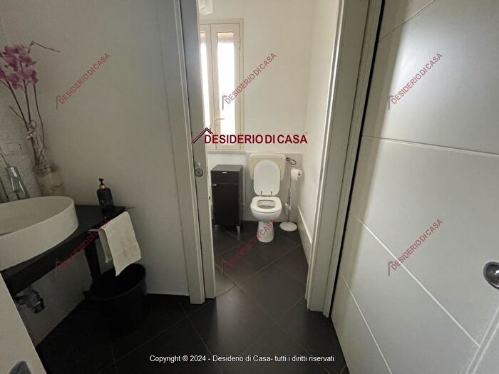 Appartamento con 6 locali in vendita in Carini