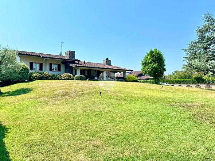 Casa con 5 locali in vendita in Via Gioacchino Rossini, Poncarale