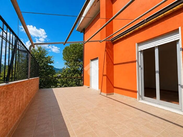 Appartamento quadrilocale in vendita in V Prima Trasversale, Vezzano Ligure