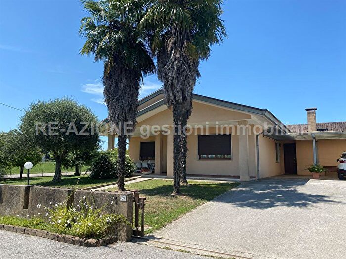 Casa con 7 locali in vendita in Via San Daniele, Camisano Vicentino