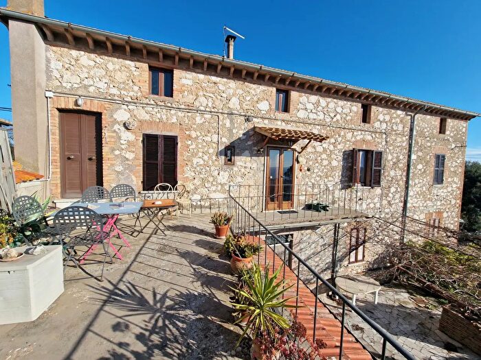 Casa con 6 locali in vendita in Porchiano, Amelia
