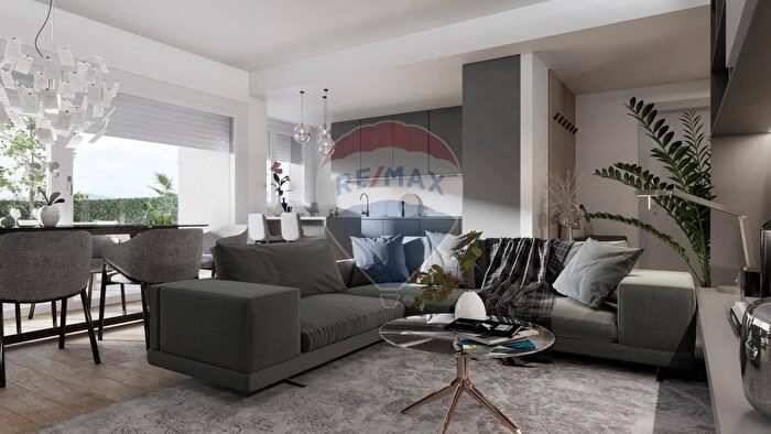 Appartamento trilocale in vendita in Via Gaiada, Beregazzo Con Figliaro