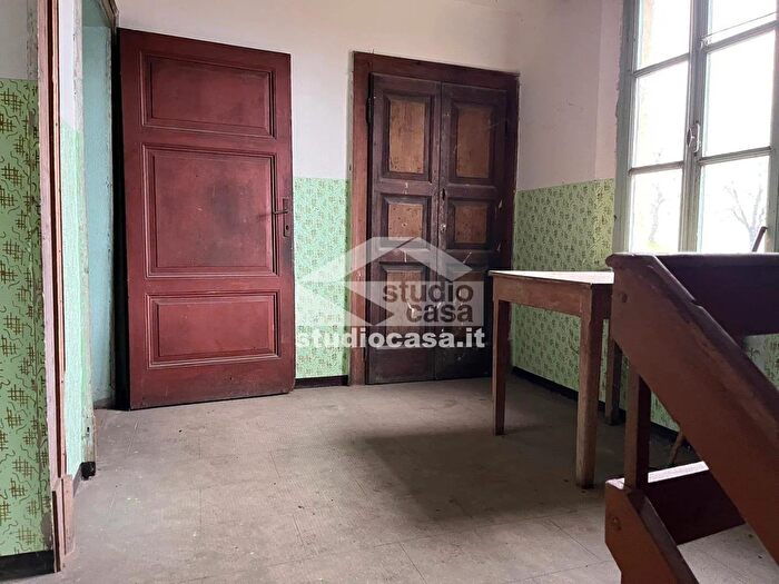 Casa quadrilocale in vendita in Provinciale, Taleggio