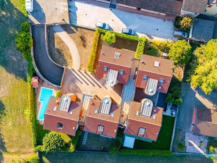 Appartamento quadrilocale in vendita in Via Podgora, Sant'Ilario D'Enza